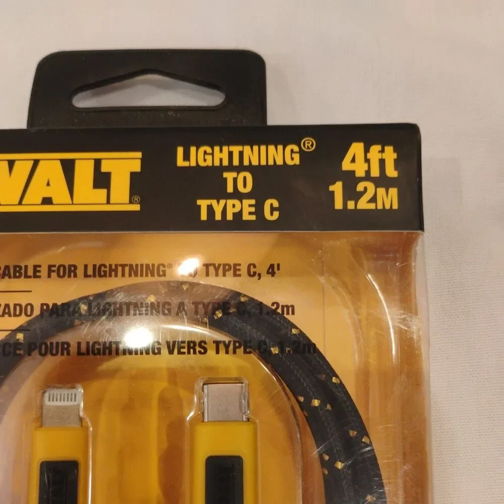 DeWalt Type C Reinforced Braided Cable For iPhone/iPad/iPod 4ft #DXMA1311357